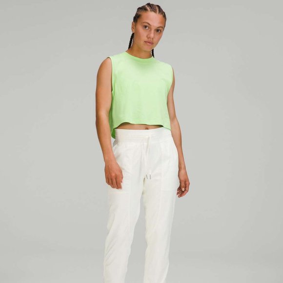 98% NEW SIZE 6 TANK TOP LULULEMON - Picture 3 of 10